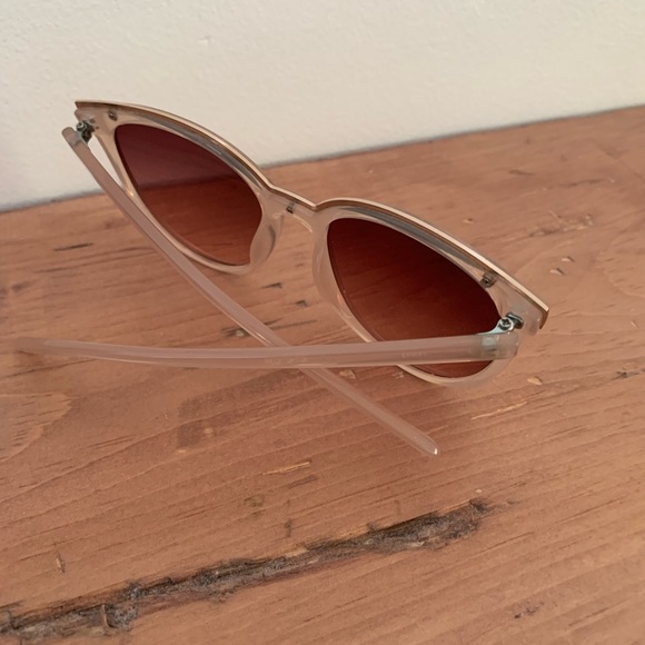 H&M pink sun glasses - Picture 5 of 7